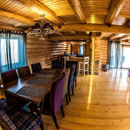 Cabana Deac - Luxury Chalet Ватра-Дорней Номер фото