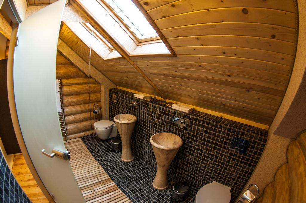 Cabana Deac - Luxury Chalet Ватра-Дорней Номер фото