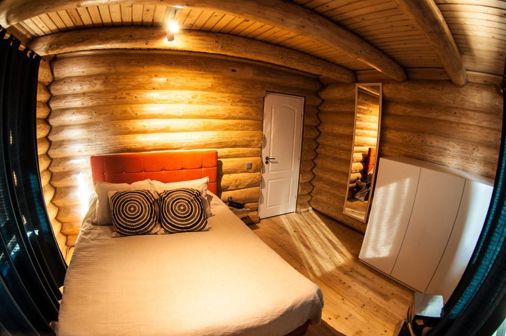 Cabana Deac - Luxury Chalet Ватра-Дорней Номер фото