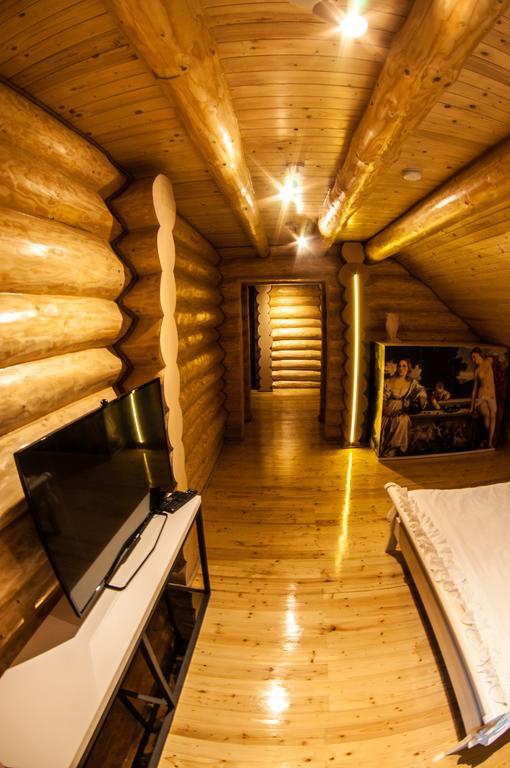 Cabana Deac - Luxury Chalet Ватра-Дорней Номер фото