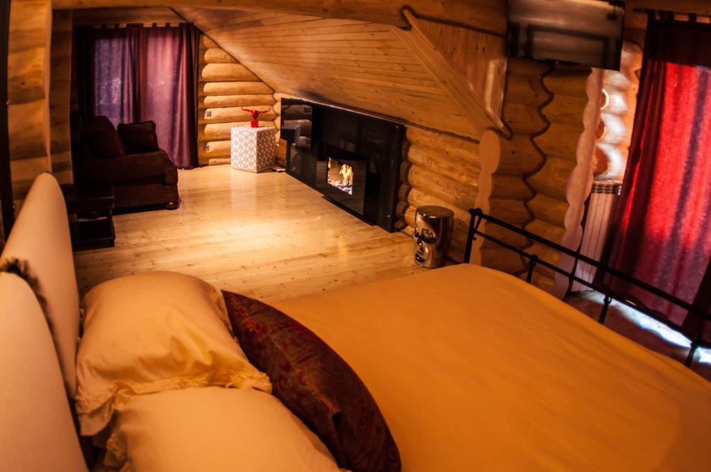 Cabana Deac - Luxury Chalet Ватра-Дорней Номер фото